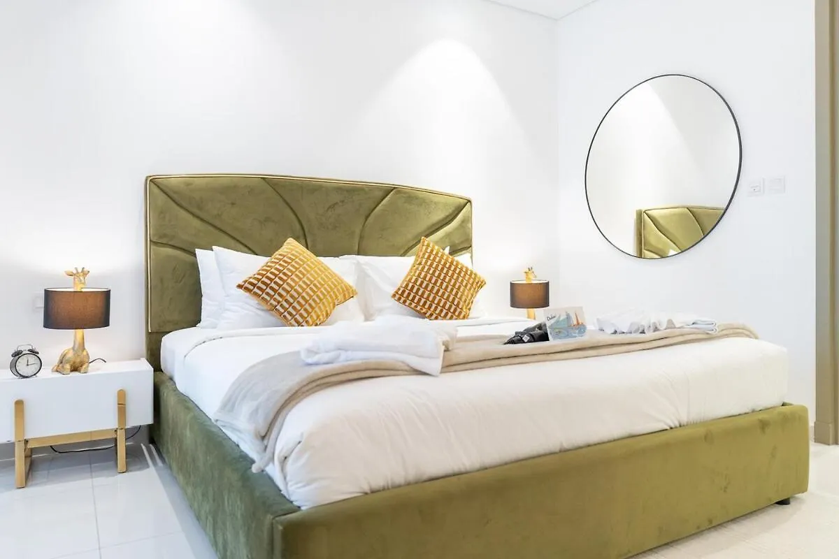 Fantastic 2 Bed That Sleeps 4 Apartment Dubai