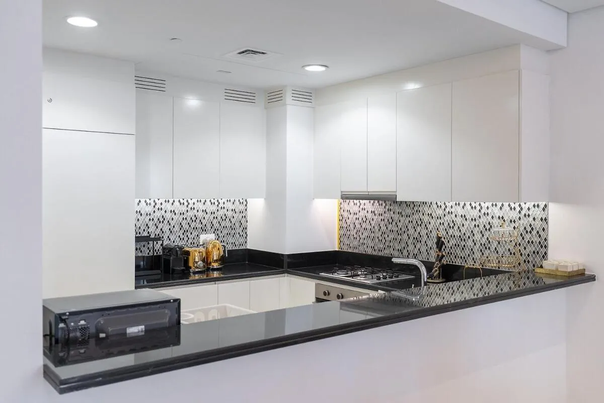 Fantastic 2 Bed That Sleeps 4 Apartment Dubai