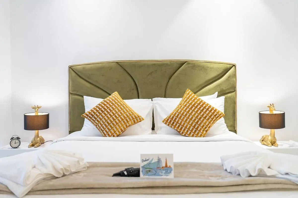 Fantastic 2 Bed That Sleeps 4 Apartment Dubai