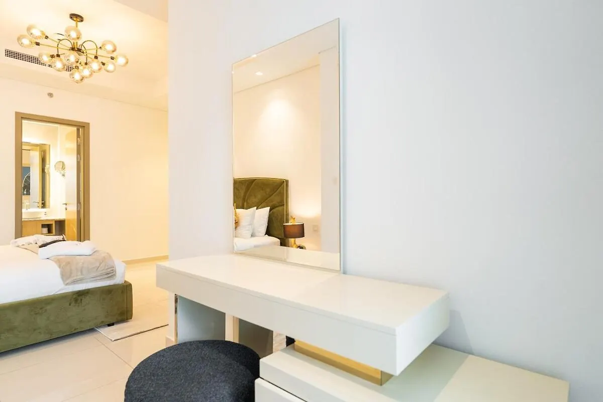 Fantastic 2 Bed That Sleeps 4 Apartment Dubai