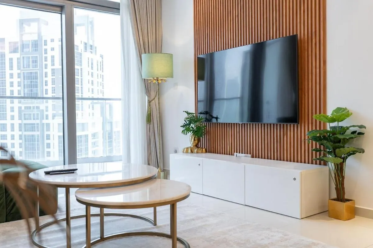 Fantastic 2 Bed That Sleeps 4 Apartment Dubai