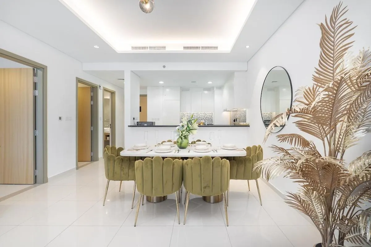 Fantastic 2 Bed That Sleeps 4 Apartment Dubai
