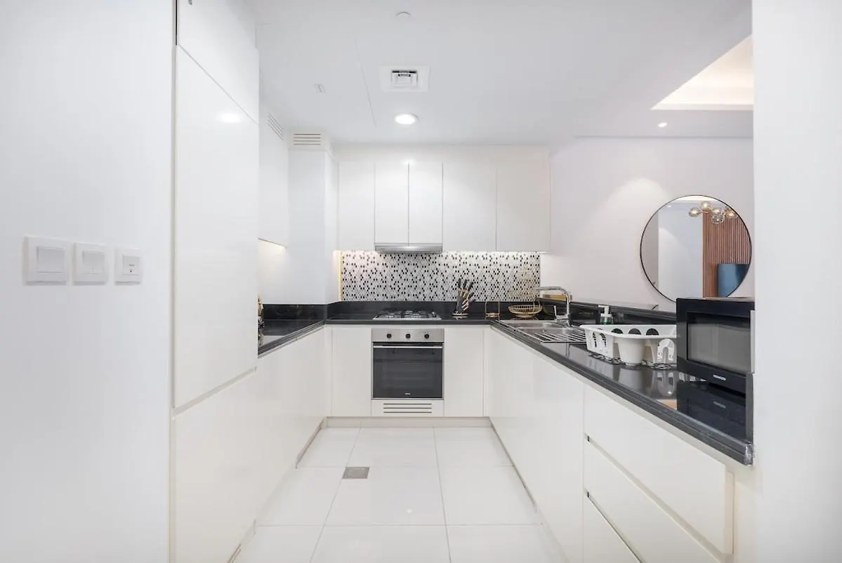 Fantastic 2 Bed That Sleeps 4 Apartment Dubai